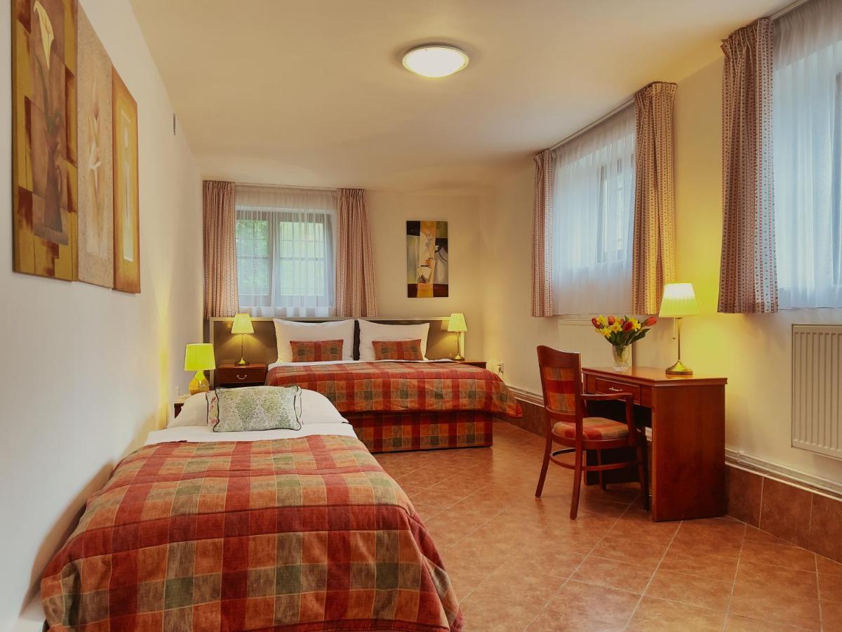 Penzion Karlštejn Zewnętrze zdjęcie