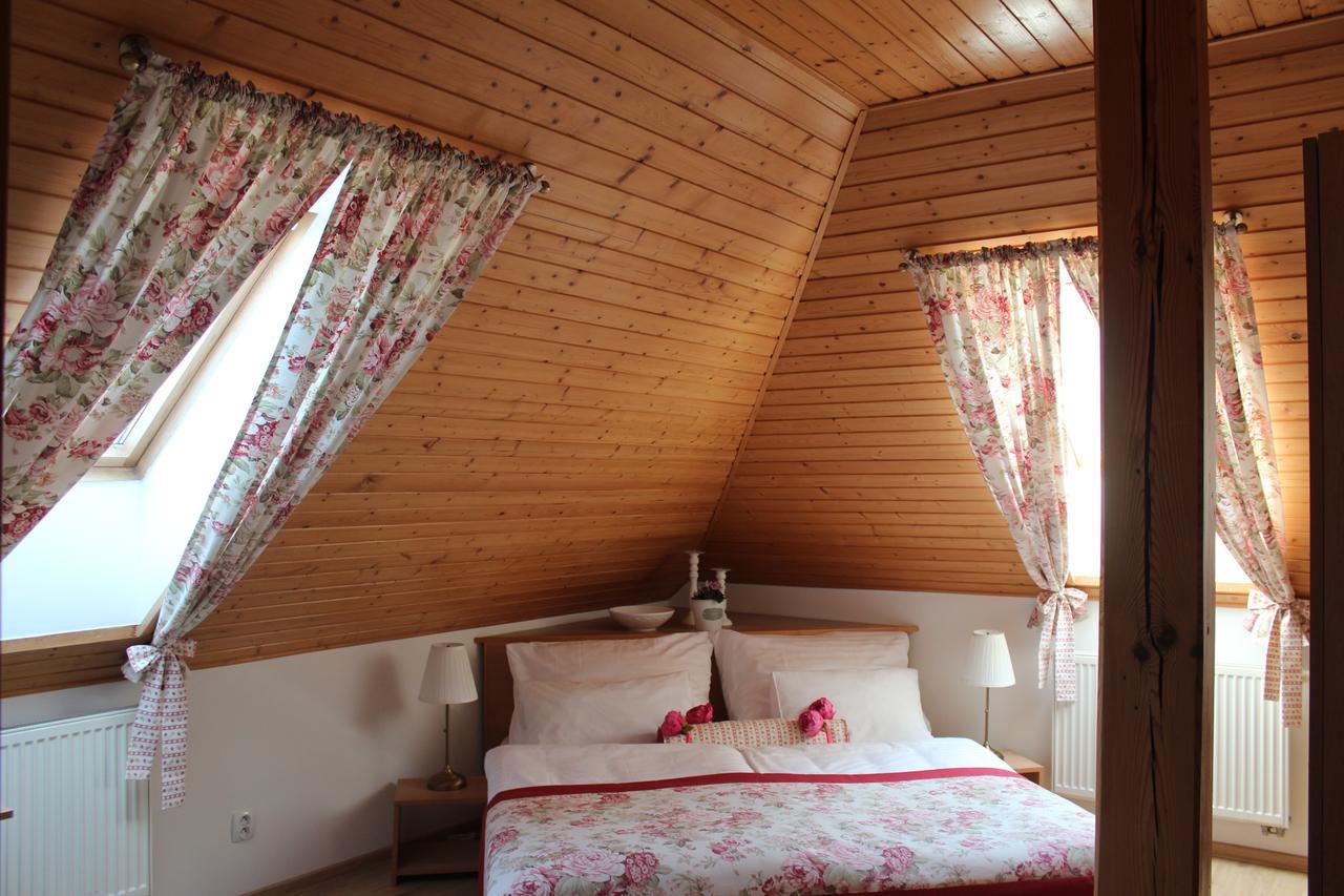 Penzion Karlštejn Zewnętrze zdjęcie